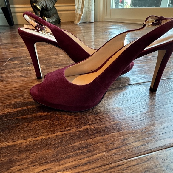 Ladies sling back pumps - Picture 2 of 4